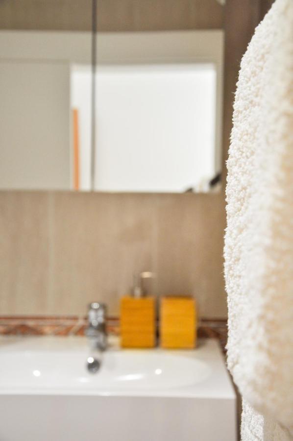 Lovelystay - 2Br Modern, Pool Access, Close To Marina & Beach Quarteira Buitenkant foto